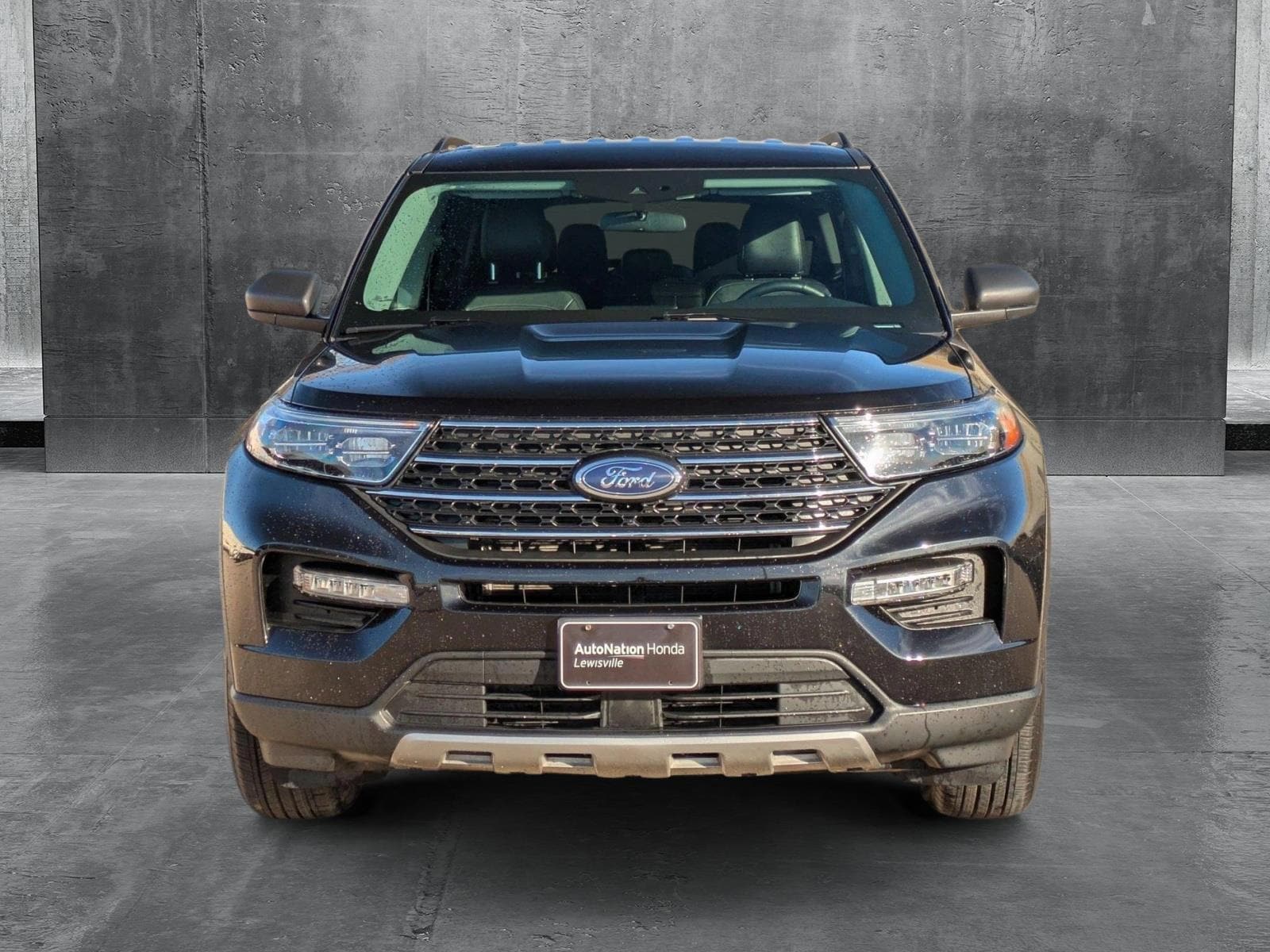 Used 2024 Ford Explorer XLT with VIN 1FMSK7DH3RGA04636 for sale in Burleson, TX