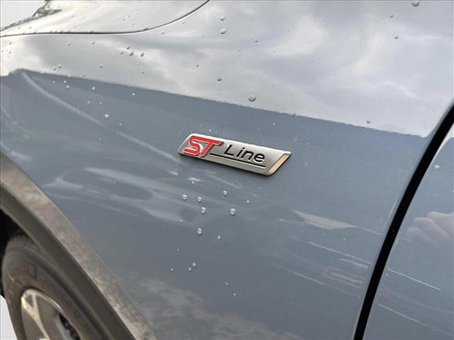 2025 Ford Escape ST-Line photo 3