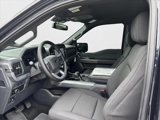 2025 Ford F-150 XLT photo 3
