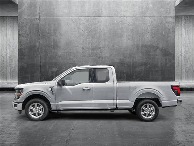 2025 Ford F-150 XLT photo 2