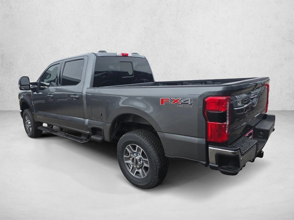 New 2026 Ford F-250 LARIAT Truck Crew Cab