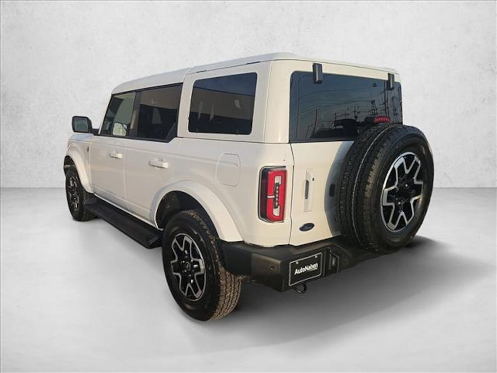 New 2025 Ford Bronco Outer Banks SUV