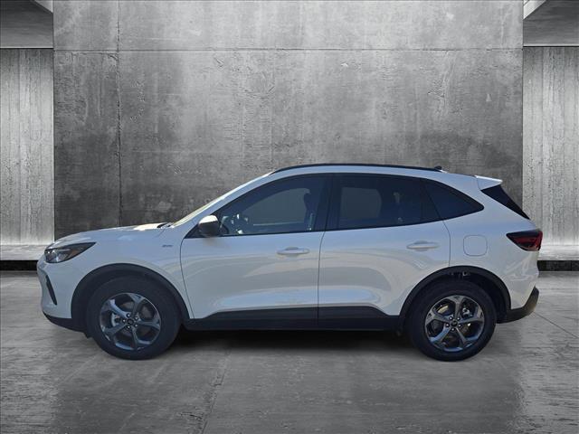 2025 Ford Escape ST-Line photo 3