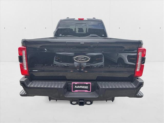 2025 Ford F-250 Lariat photo 4