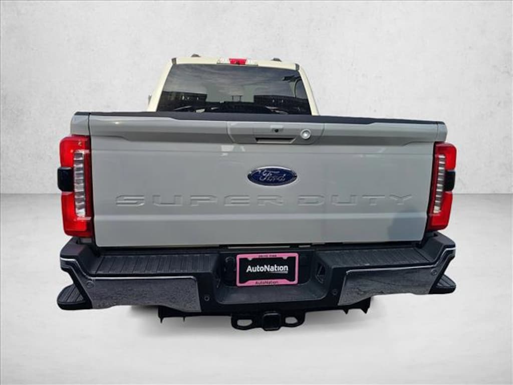 New 2026 Ford F-250 LARIAT Truck Crew Cab