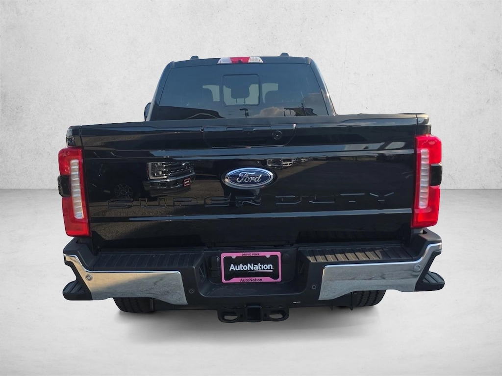 New 2026 Ford F-250 LARIAT Truck Crew Cab