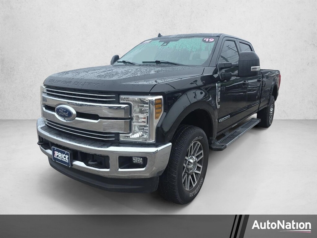 Used 2019 Ford F-350 LARIAT Truck Crew Cab