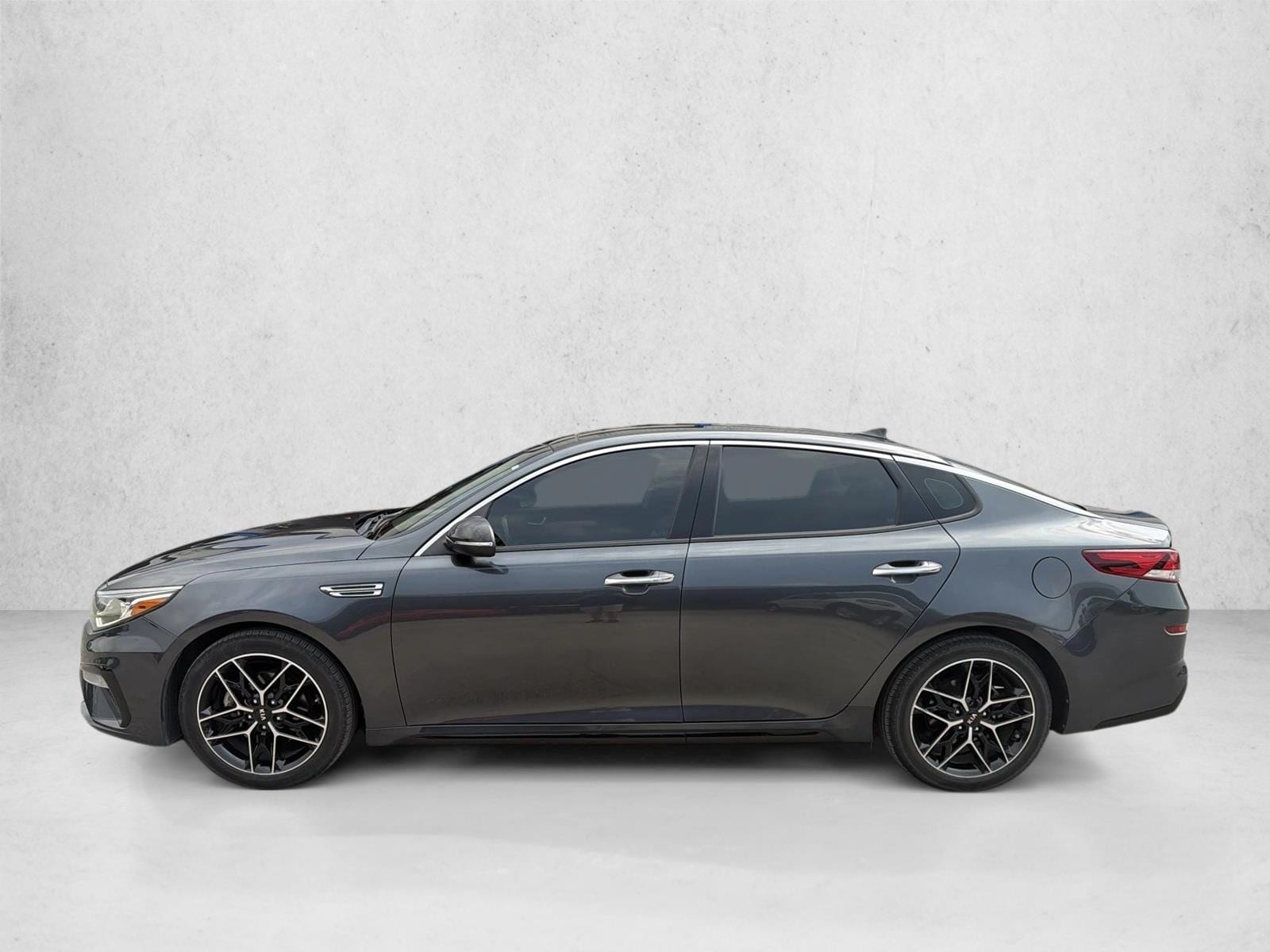 Used 2020 Kia Optima SE with VIN 5XXGT4L39LG432110 for sale in Burleson, TX