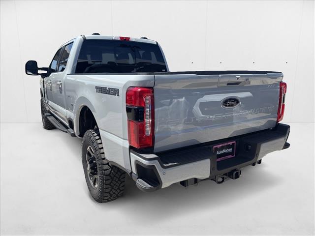 2025 Ford F-250 XLT photo 3