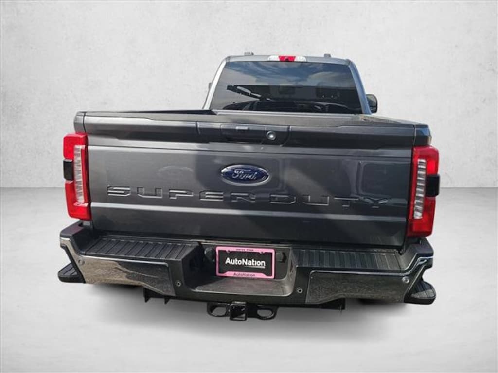 New 2026 Ford F-250 LARIAT Truck Crew Cab