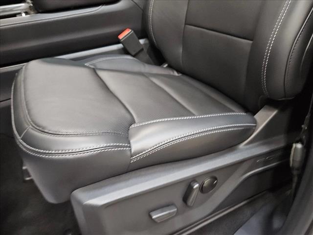 2025 Ford Expedition Platinum photo 4