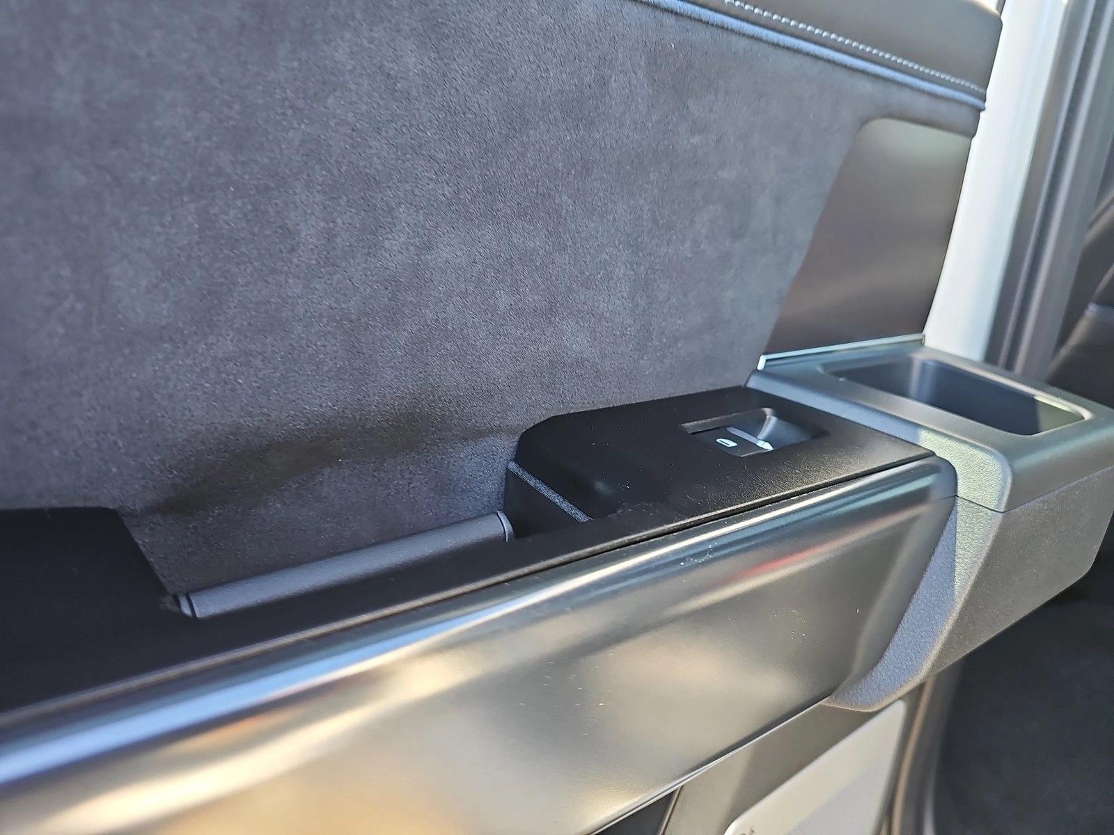 2026 Ford F-250 Super Duty Platinum - Photo 13