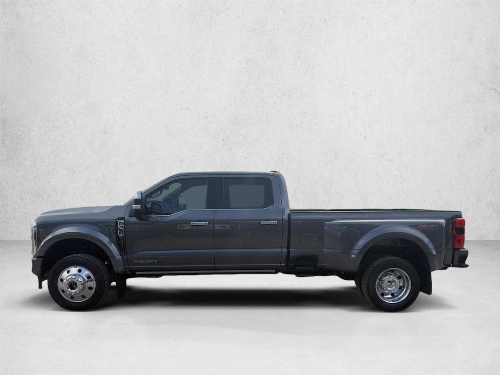 New 2026 Ford F-450 Platinum Truck Crew Cab