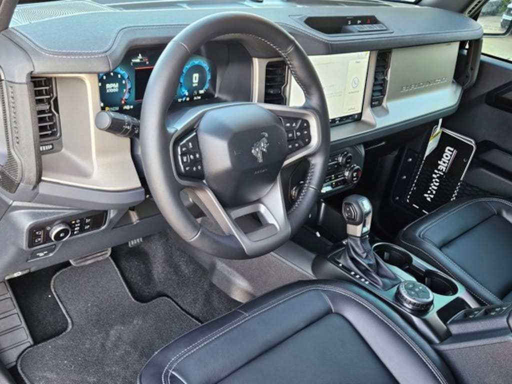 New 2025 Ford Bronco Outer Banks SUV