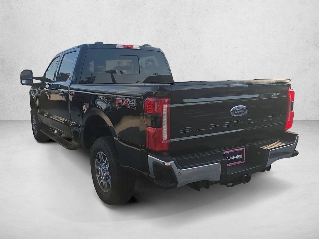 New 2026 Ford F-250 LARIAT Truck Crew Cab