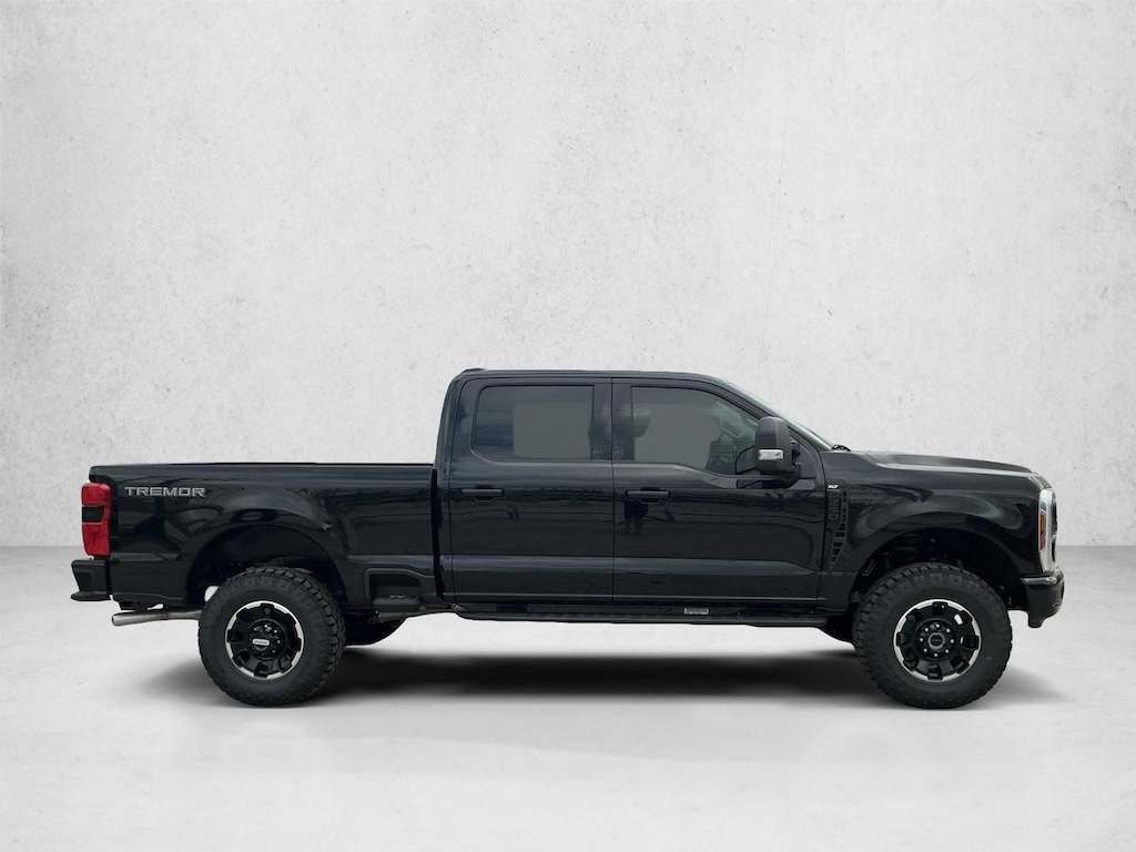 New 2026 Ford F-250 XLT Truck Crew Cab