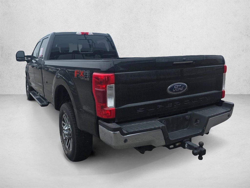 Used 2019 Ford F-350 LARIAT Truck Crew Cab