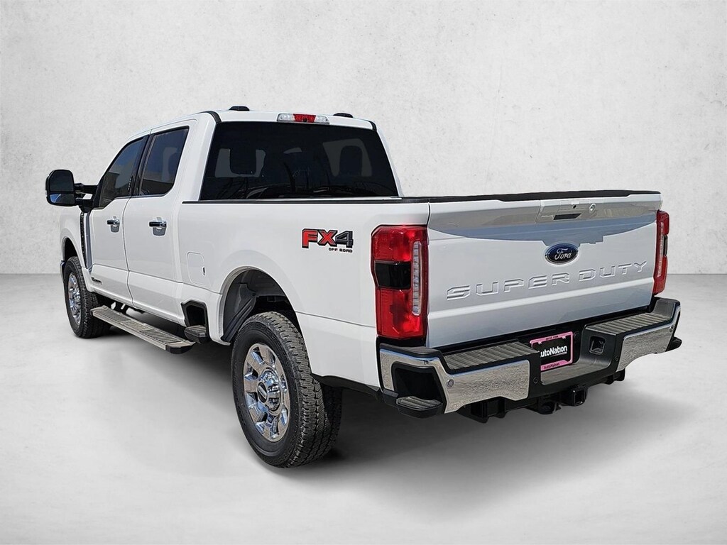 New 2026 Ford F-250 LARIAT Truck Crew Cab