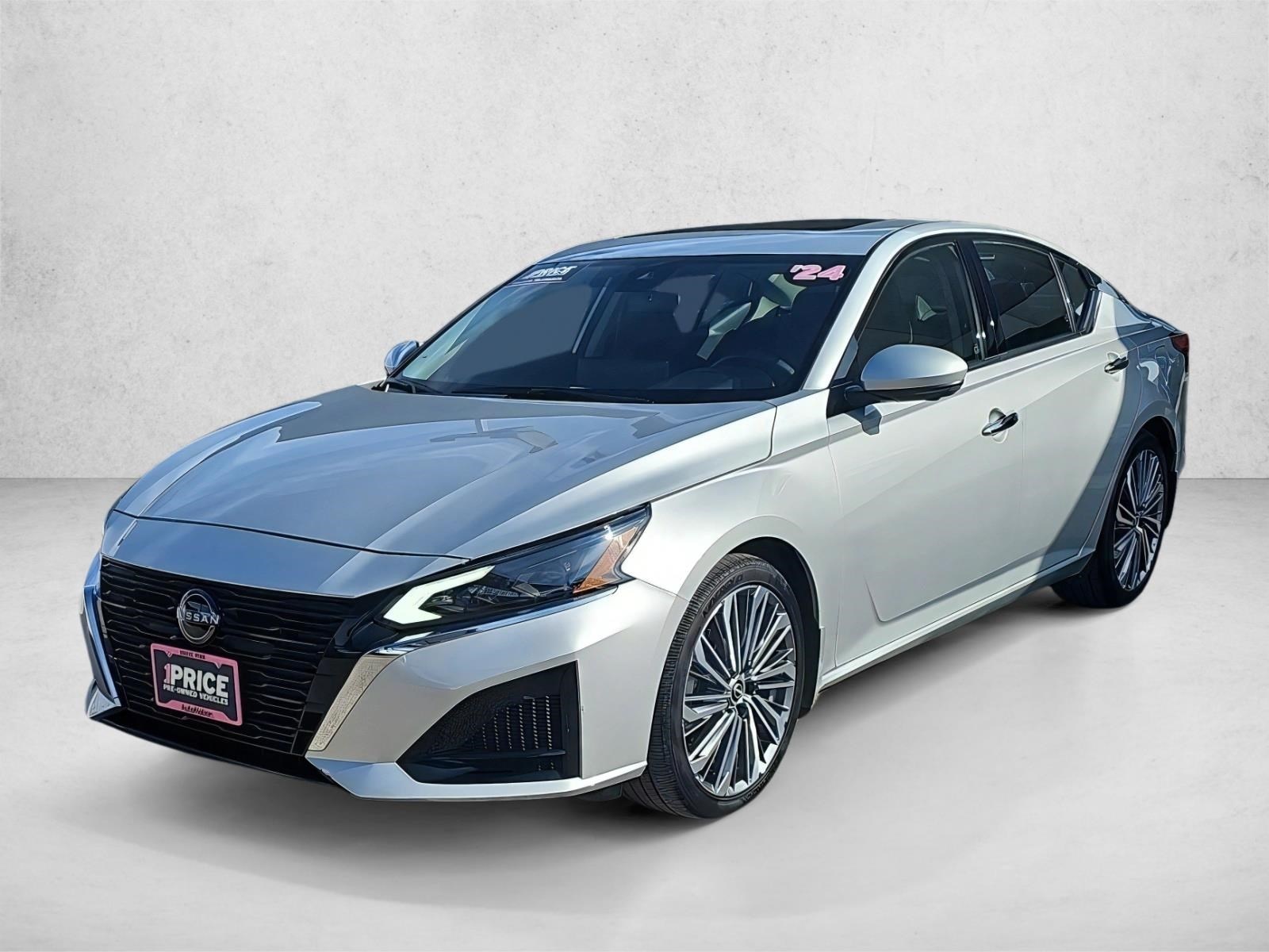 2024 Nissan Altima SL's photo