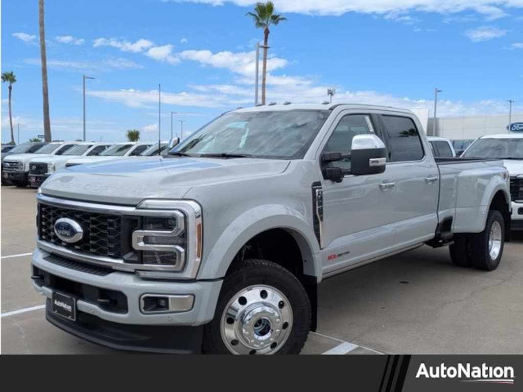 New 2026 Ford F-450 Platinum Truck Crew Cab