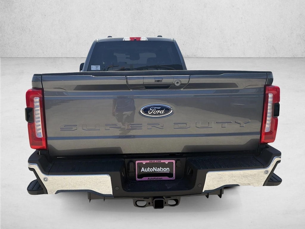 New 2026 Ford F-250 LARIAT Truck Crew Cab