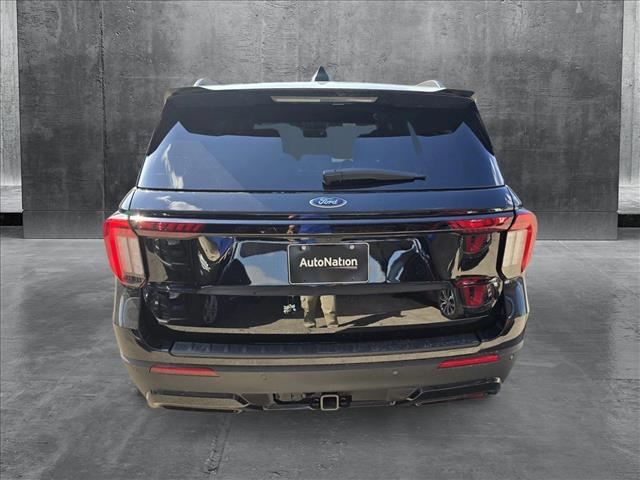 2025 Ford Explorer ST-Line photo 4