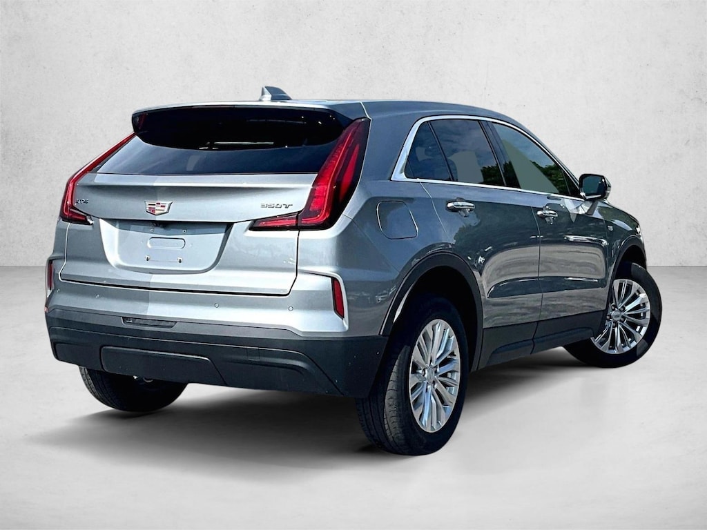 Used 2024 CADILLAC XT4 FWD Luxury SUV