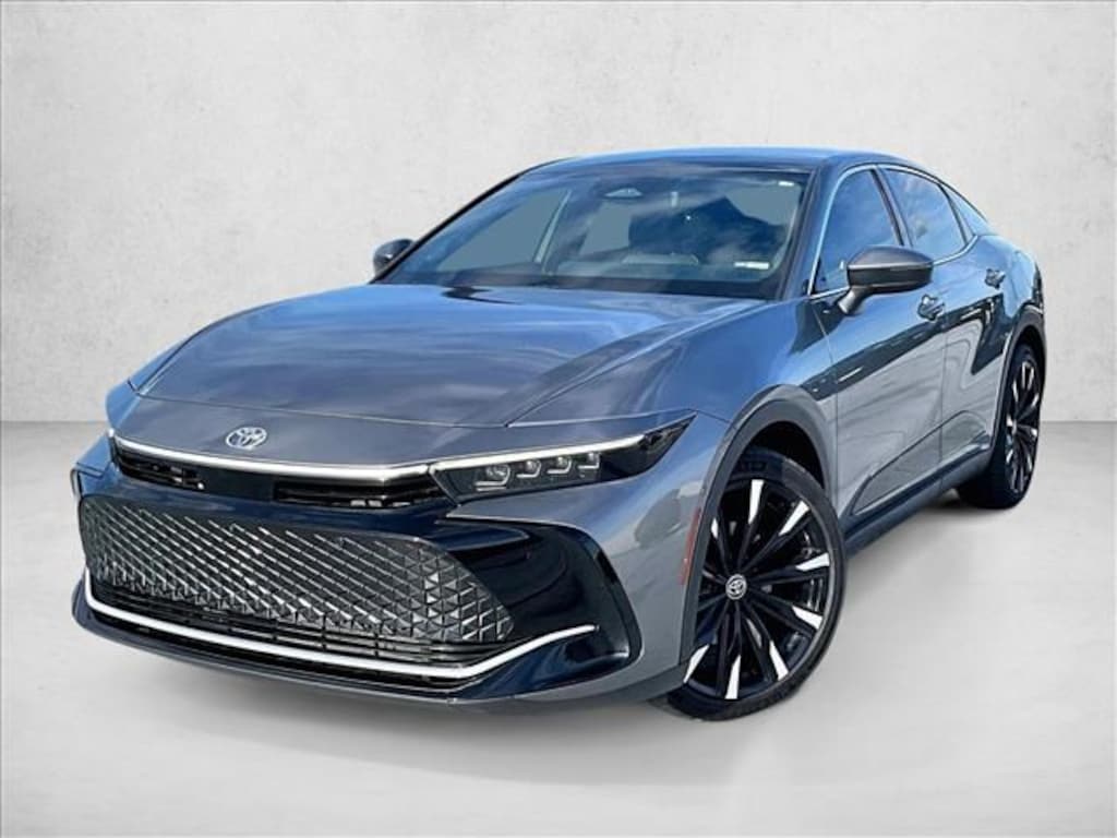 Used 2023 Toyota Crown Platinum Sedan