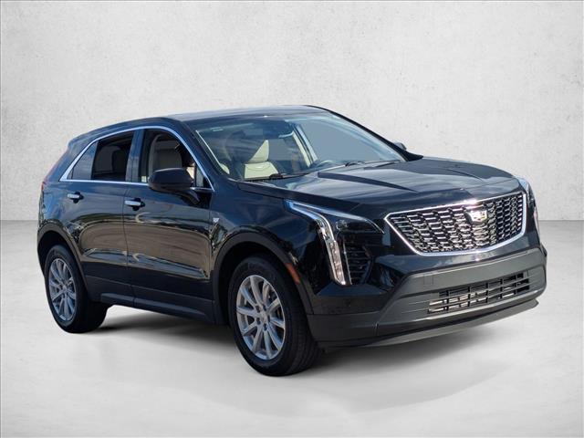2023 Cadillac XT4 Luxury photo 3