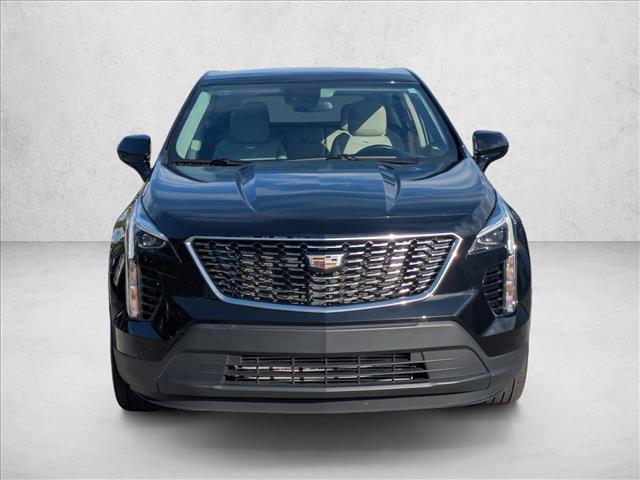 2023 Cadillac XT4 Luxury photo 2
