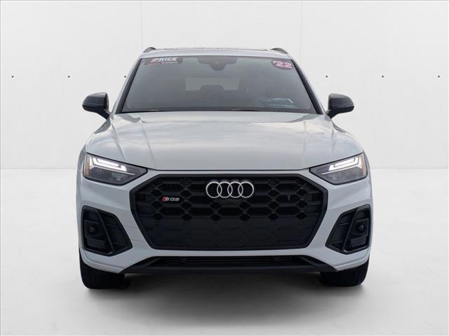 2022 Audi SQ5 Premium Plus photo 2