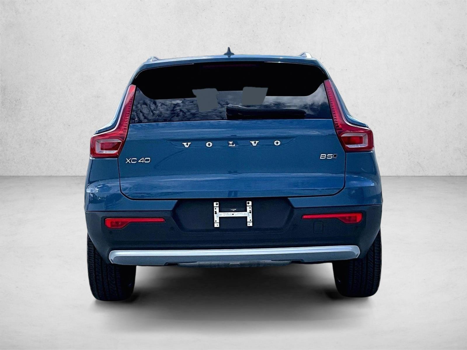 Used 2023 Volvo XC40 Ultimate Bright Theme SUV