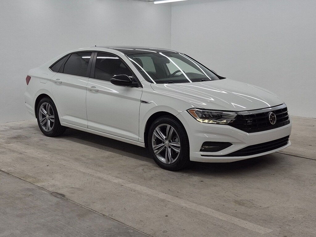 Used 2021 Volkswagen Jetta R-Line Sedan