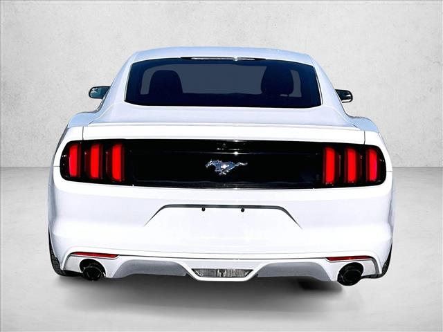 2015 Ford Mustang EcoBoost photo 4