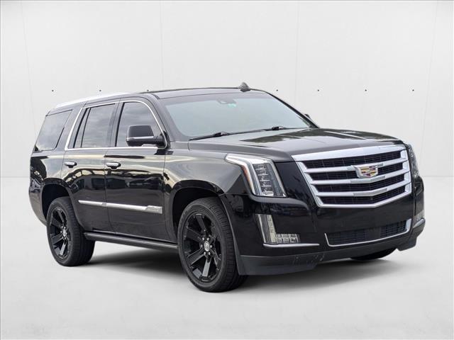 2016 Cadillac Escalade Premium photo 3