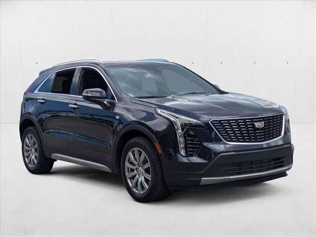 2022 Cadillac XT4 Premium Luxury photo 2