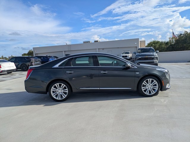 2019 Cadillac XTS Luxury photo 4