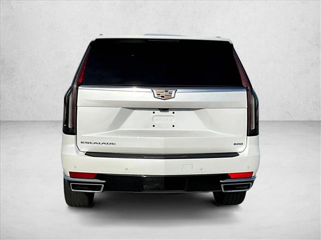 2023 Cadillac Escalade Premium Luxury photo 4