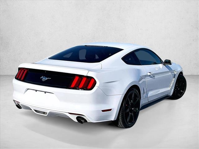 2015 Ford Mustang EcoBoost photo 2