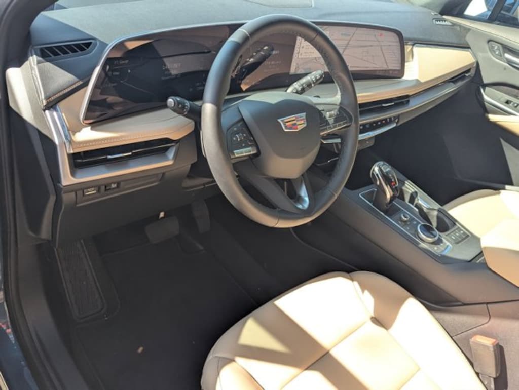 Used 2025 CADILLAC XT4 FWD Premium Luxury SUV