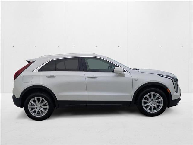 2023 Cadillac XT4 Luxury photo 4