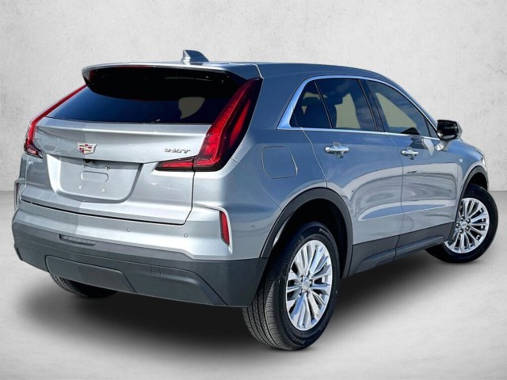 Used 2024 CADILLAC XT4 FWD Luxury SUV