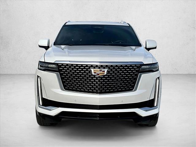 2023 Cadillac Escalade Premium Luxury photo 3