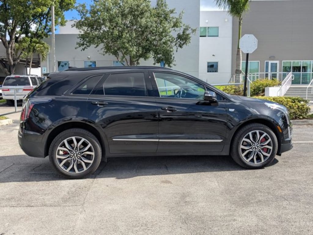 Used 2024 CADILLAC XT5 AWD Sport SUV