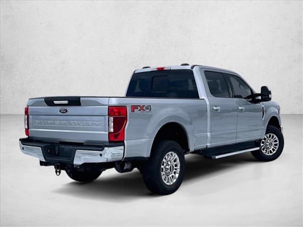 Used 2020 Ford F-250 XLT Truck Crew Cab