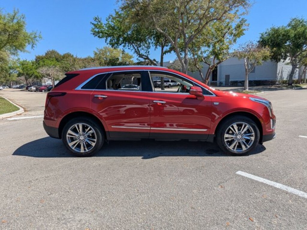 Used 2024 CADILLAC XT5 FWD Premium Luxury SUV