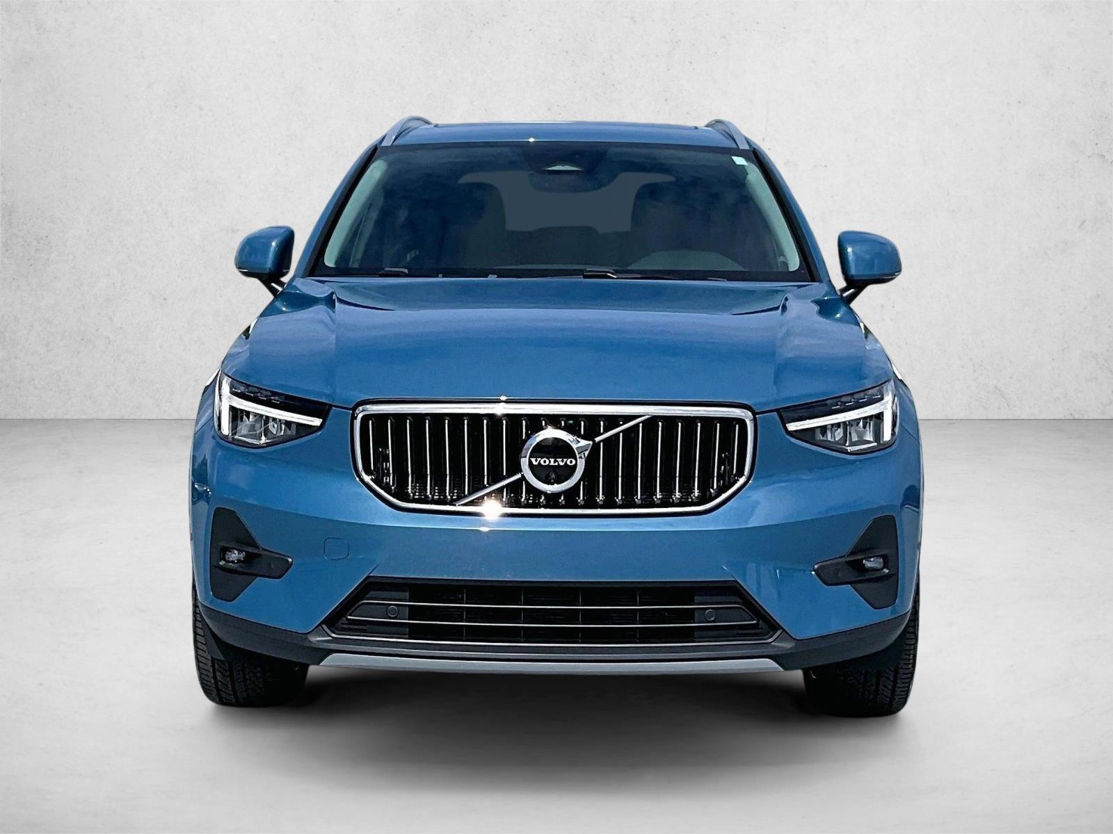 Used 2023 Volvo XC40 Ultimate Bright Theme SUV