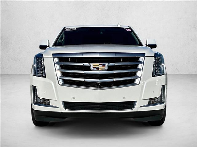 2018 Cadillac Escalade Luxury photo 3