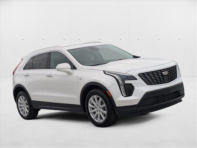 2023 Cadillac XT4 Luxury photo 3