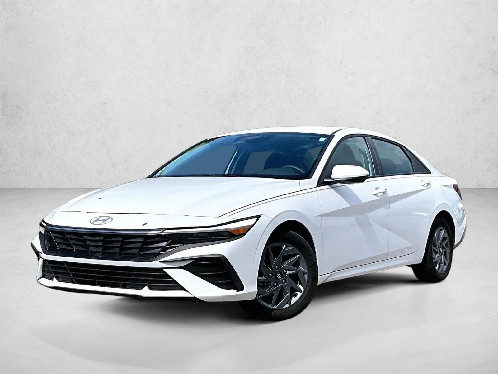  Hyundai Elantra Hybrid